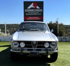 Afbeelding 2/43 van Alfa Romeo 1750 GT Veloce (1970)