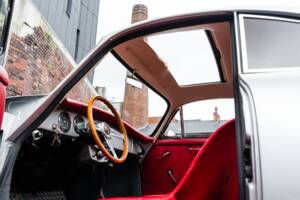 Image 37/48 of Porsche 356 C 1600 (1964)