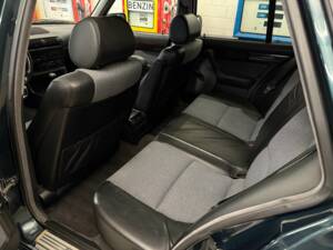 Bild 13/18 von BMW 525i Touring (1994)