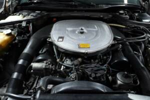 Image 24/30 of Mercedes-Benz 560 SEC (1988)
