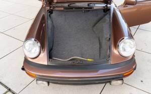 Bild 46/52 von Porsche 911 2.7 (1976)
