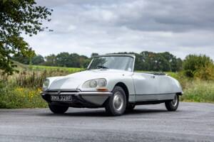 Bild 24/50 von Citroën ID 19 Break (1967)
