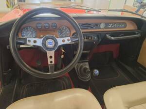 Image 11/33 of Lancia Fulvia Coupe (1973)