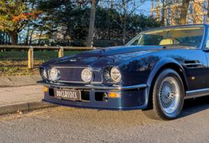 Afbeelding 7/22 van Aston Martin V8 Vantage X-Pack (1987)