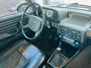 Imagen 16/16 de BMW 520 (1975)