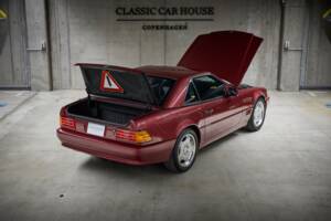 Bild 35/99 von Mercedes-Benz SL 320 (1995)