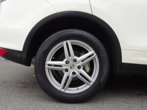 Bild 47/99 von Porsche Cayenne S (2010)