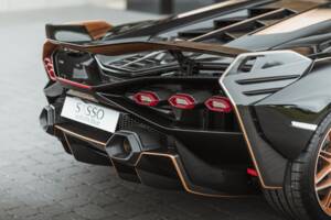 Image 56/68 of Lamborghini Sián FKP 37 (2021)