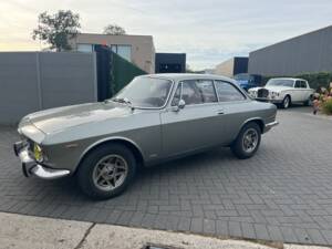 Image 2/31 de Alfa Romeo Giulia 1600 Sprint GT (1966)