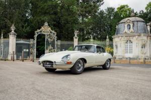 Image 11/50 de Jaguar Type E 3.8 (1963)