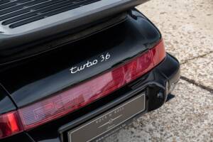 Bild 2/33 von Porsche 911 Turbo 3.6 (1993)