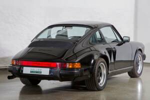Bild 8/25 von Porsche 911 Carrera 3.2 (1987)