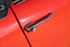 Image 29/50 of Alfa Romeo Giulia 1600 Spider (1964)