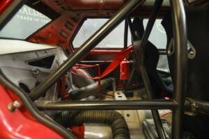 Image 25/50 de Alfa Romeo 75 3.0 V6 QV (1990)