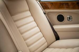 Image 36/50 of Bentley Continental R (1996)
