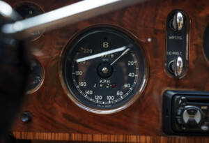 Image 16/27 of Bentley S 1 (1956)