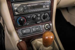 Immagine 25/50 di Mazda MX-5 1.6 (2000)