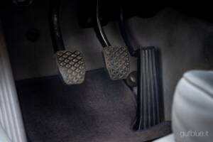 Image 30/56 of BMW 323Ci (2000)