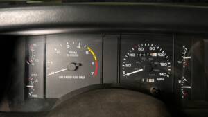Image 14/24 of Ford Mustang LX "Summer Edition" (1992)