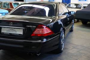 Image 8/22 de Mercedes-Benz CL 65 AMG (2005)