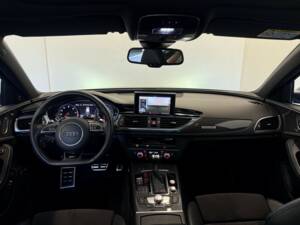 Bild 13/28 von Audi RS6 Avant Performance (2017)