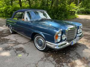 Bild 25/29 von Mercedes-Benz 280 SE 3,5 (1970)