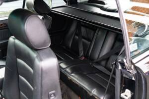 Bild 33/42 von Mercedes-Benz E 320 (1995)