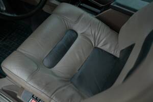 Image 34/50 de Volvo 780 Bertone 2.4 TD (1987)