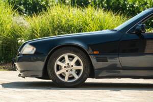 Image 5/45 of Mercedes-Benz 500 SL (1990)