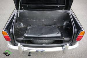 Image 35/37 of Triumph TR 4 (1965)