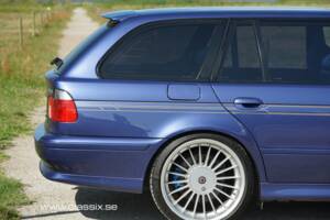 Image 15/16 of ALPINA B10 V8 Touring (1998)