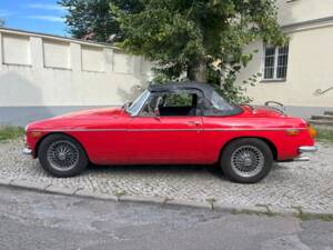 Image 66/81 de MG MGB (1976)