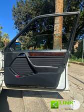 Bild 20/48 von Mercedes-Benz 200 E (1991)