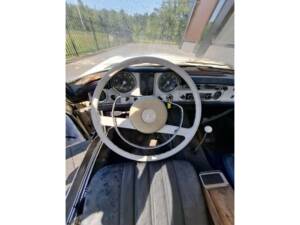 Image 25/50 de Mercedes-Benz 250 SL (1967)