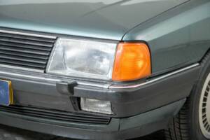 Image 22/41 of Audi 100 - 2.0 TD (1986)