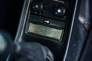 Image 22/50 of Porsche 911 Turbo LE (1989)
