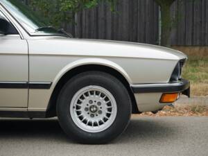 Image 12/42 of BMW 528i (1900)