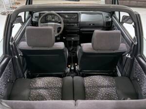 Image 17/22 of Volkswagen Golf Mk I Convertible 1.8 (1993)