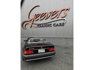 Image 6/50 de Mercedes-Benz 500 SL (1991)