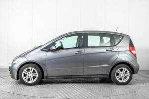 Bild 9/43 von Mercedes-Benz A 160 CDI (2010)