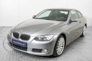 Afbeelding 17/50 van BMW 325i (2007)