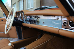 Bild 28/40 von Mercedes-Benz 280 SL (1970)