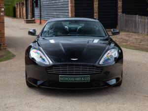 Image 15/94 of Aston Martin DB 9 (2014)