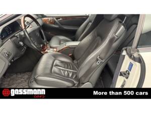 Imagen 11/15 de Mercedes-Benz CL 600 (2002)