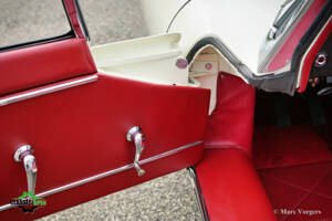 Image 11/65 de Jaguar E-Type 3.8 Flat Floor (1961)