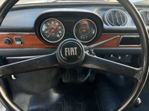 Image 24/50 of FIAT 127 (1972)