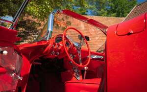 Image 24/51 of Chevrolet Corvette (1960)