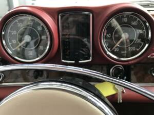 Image 19/38 de Mercedes-Benz 280 SE (1967)