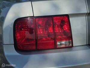 Bild 14/38 von Ford Mustang V6 (2006)