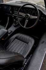 Image 41/50 de Jaguar Type E V12 (2+2) (1972)